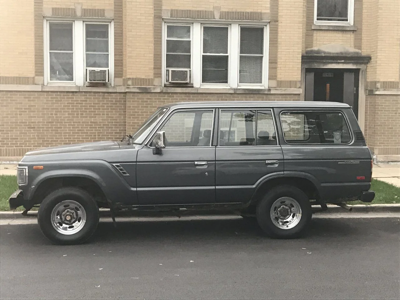 1988 Toyota FJ62 Landcruiser 4x4 Automatic (All Original