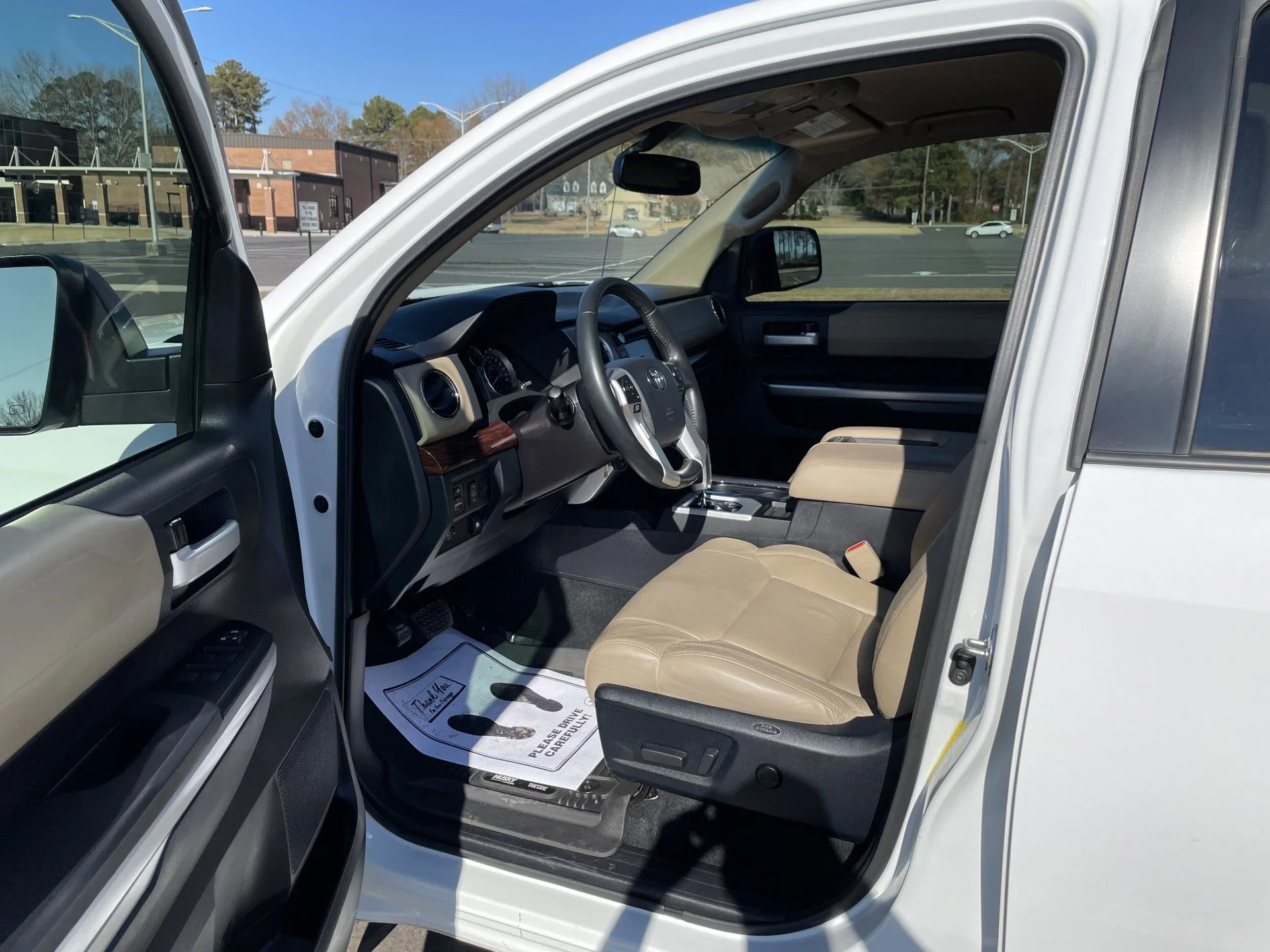 Alabama: 2017 Toyota Tundra Limited CrewMax Super White w/ Bilstein 5100's