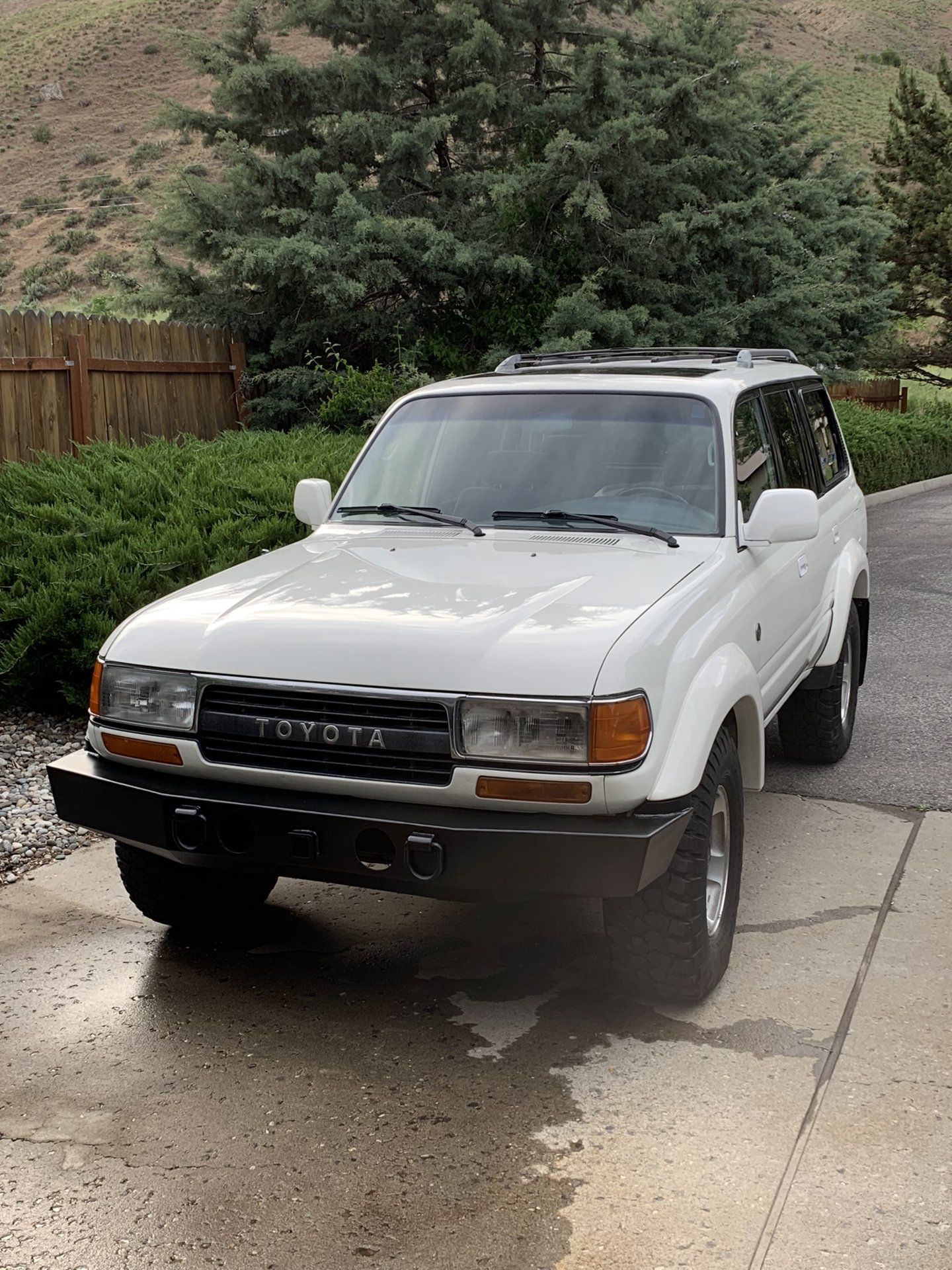 1983362