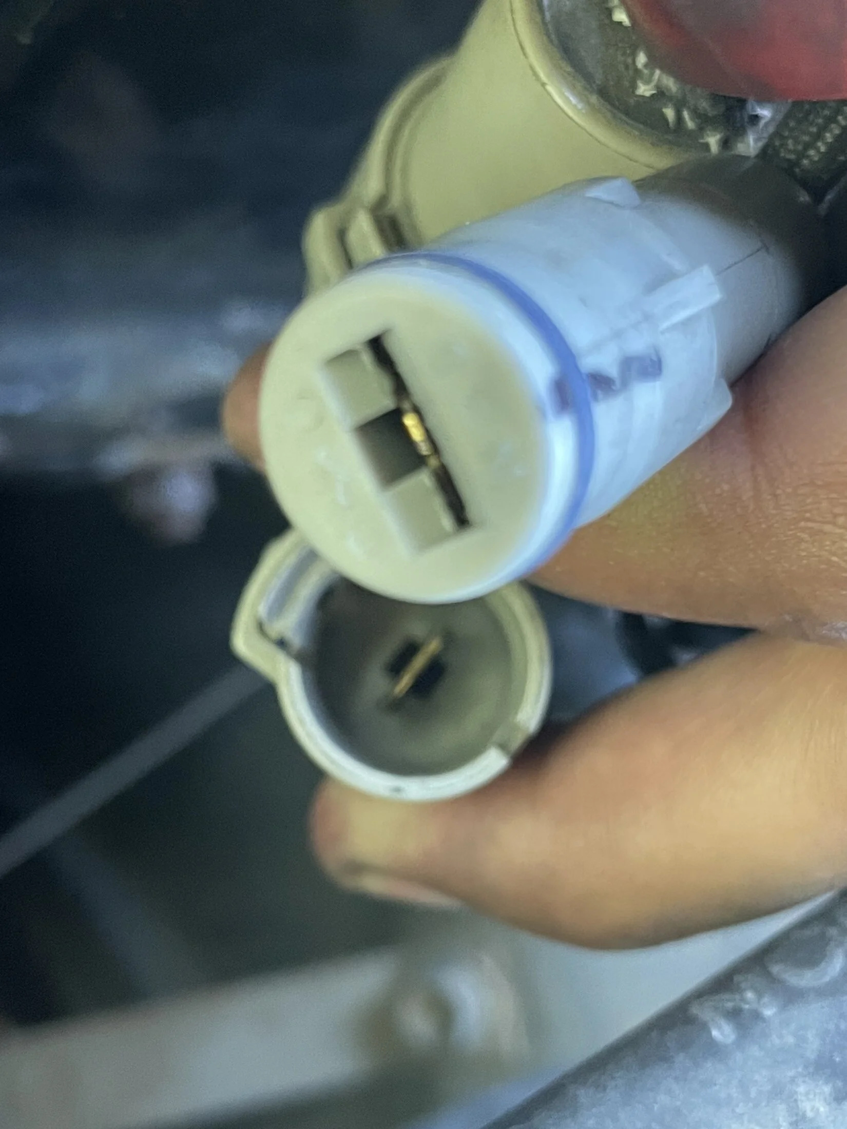 【C6362】TAKING OVER/JUST START 2023 ZX6R Won't Start, Found Some Exposed Wires. HELP