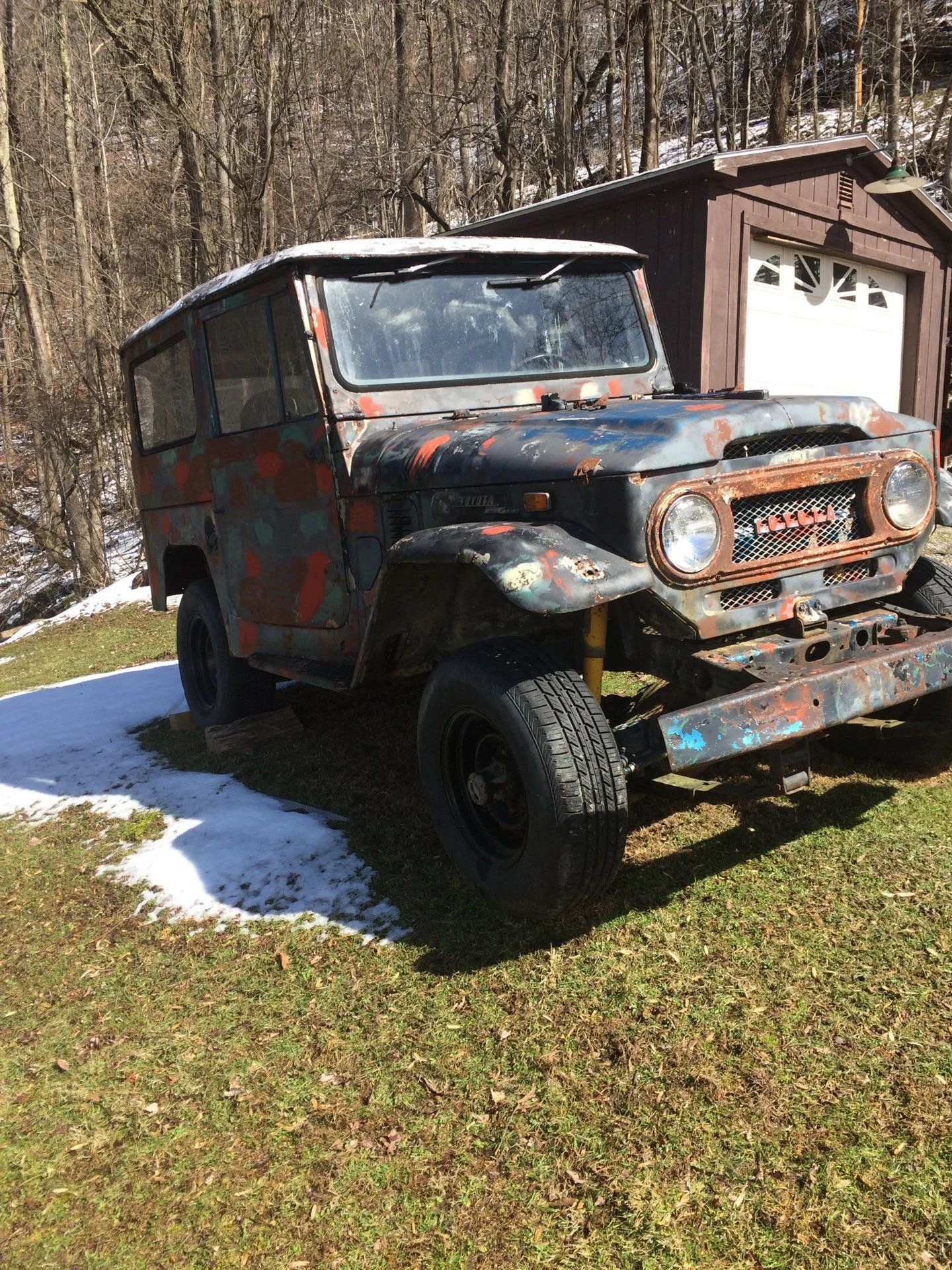 1923122