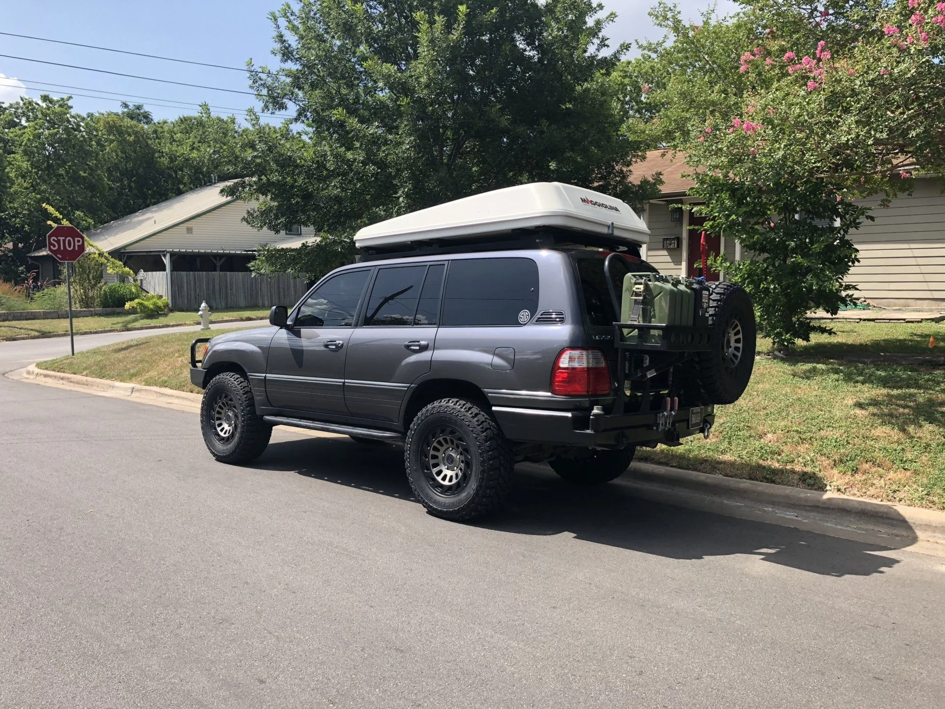 2004 LX470 Expo