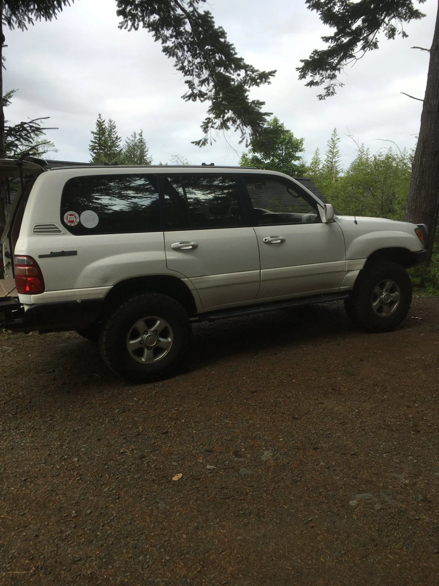 99 100 series, oregon, locked, bumpers, etc...$12k