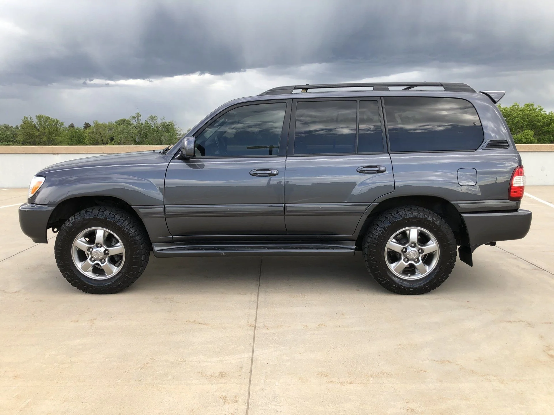 SOLD: Denver, CO—2006 Toyota Land Cruiser—72k Miles