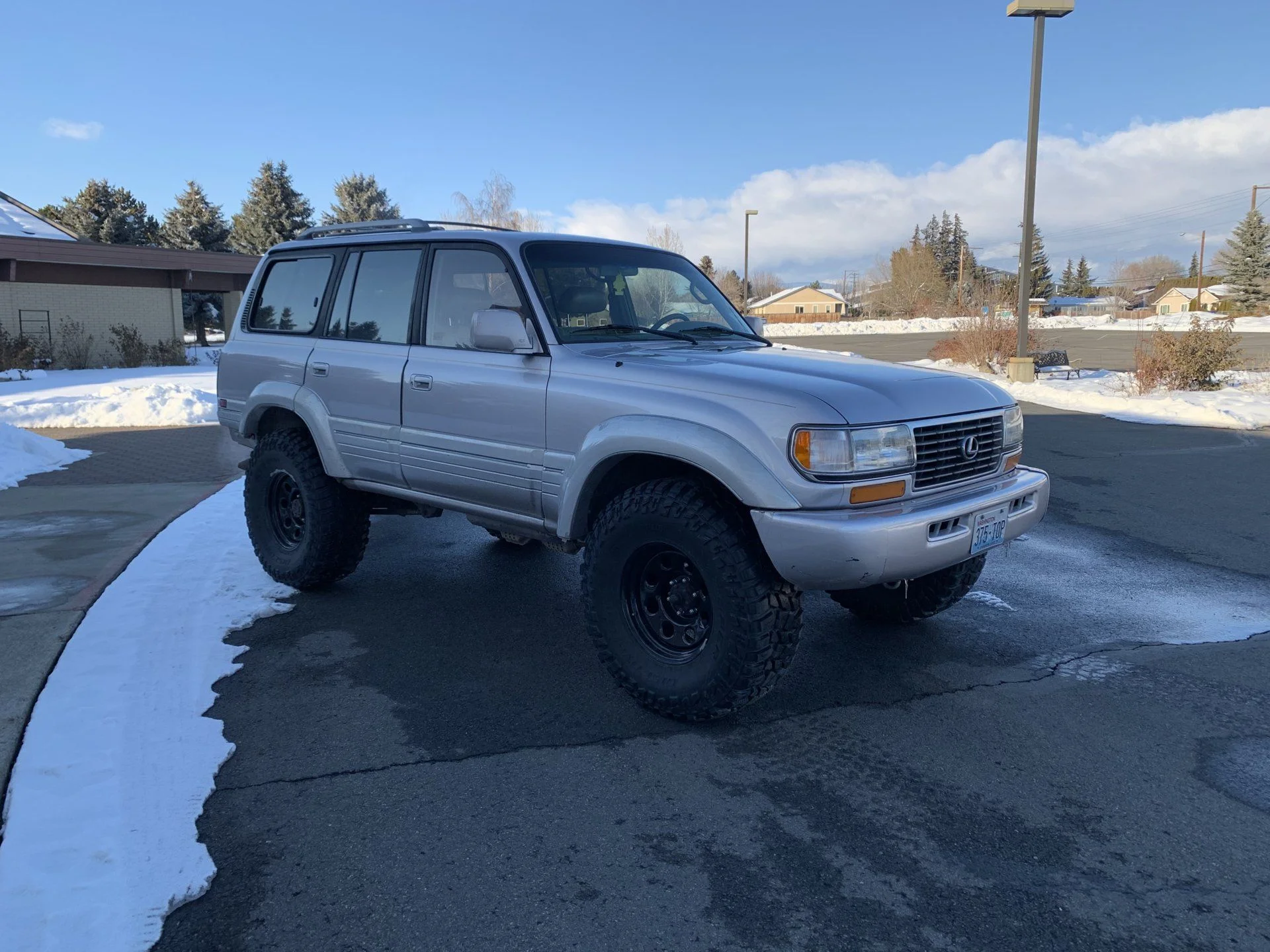 1997 LX450 locked on 37s sold