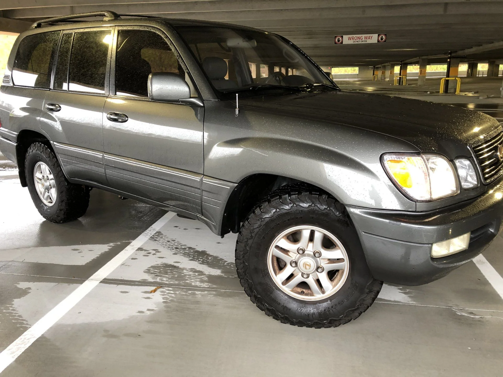 2000 LX470, 2nd Owner, 245k Miles, Southeast - No Rust