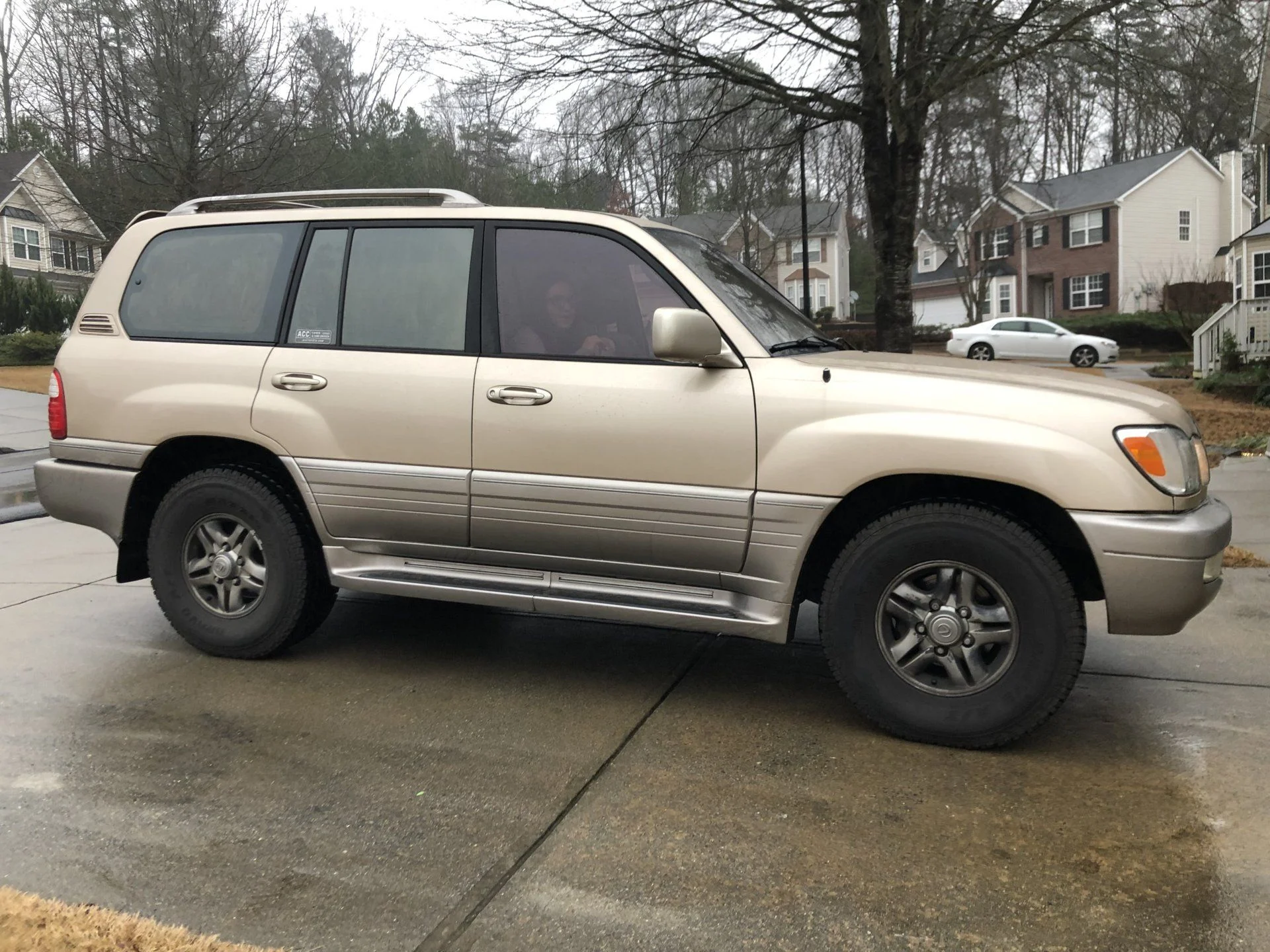 Atlanta: 2001 Lexus LX470, 230k PRICE LOWERED