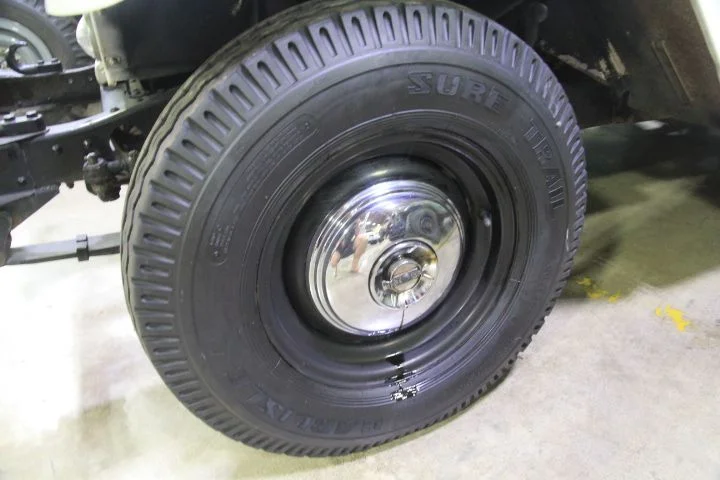 1979916