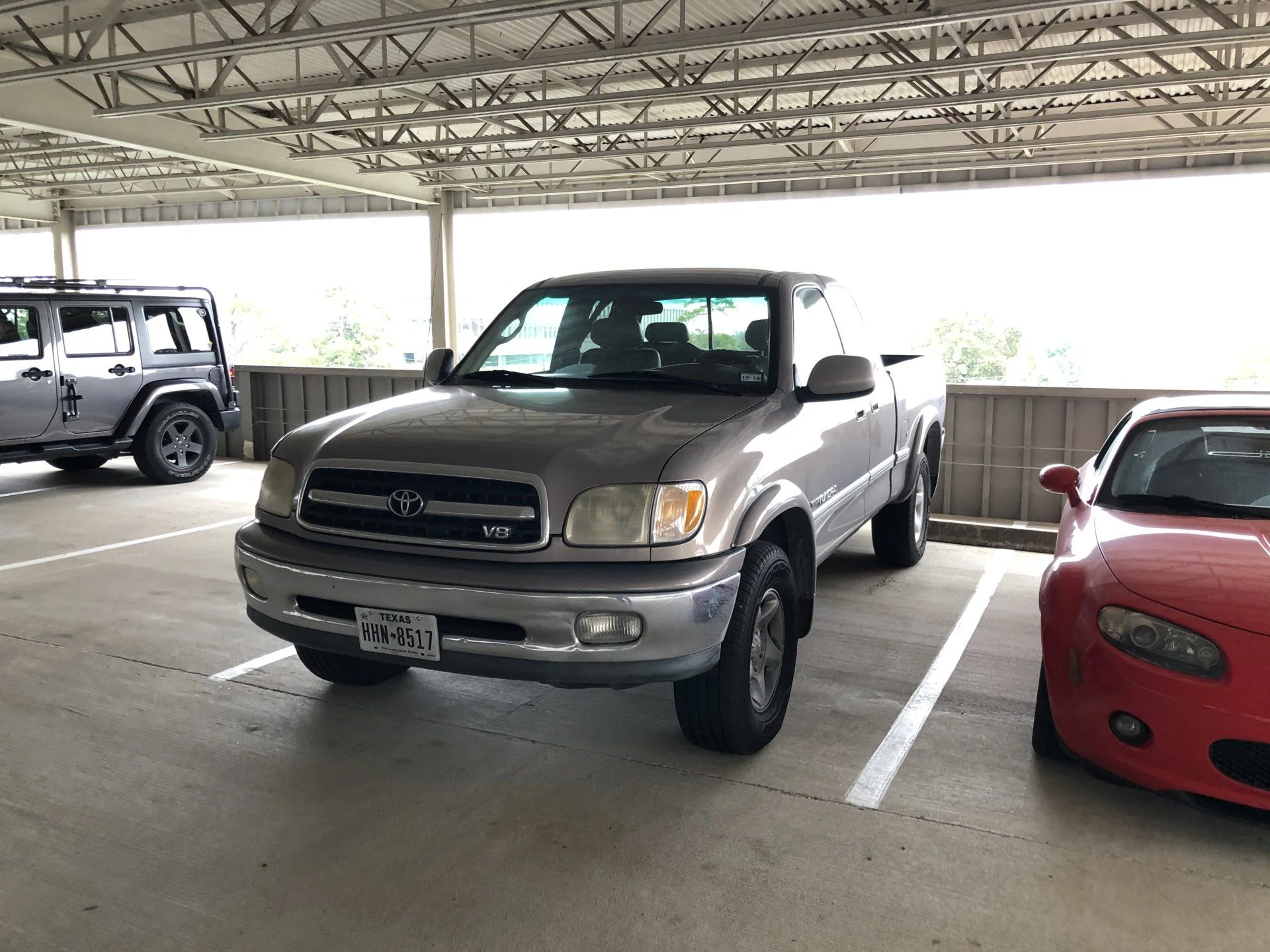 TX: 2001 Toyota Tundra