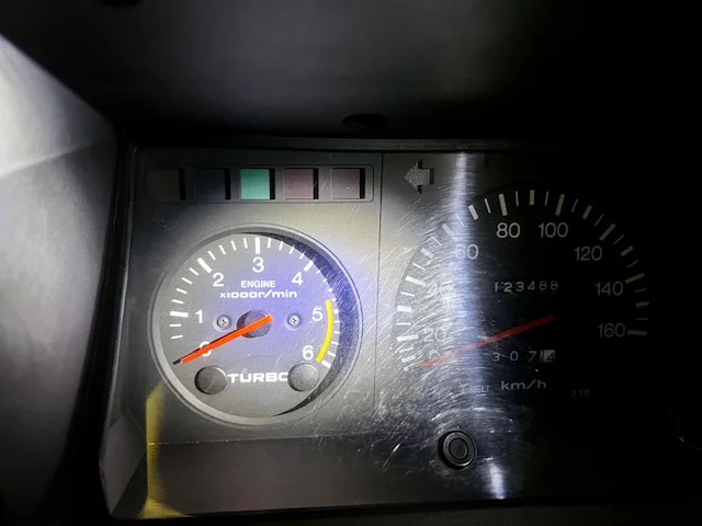 Possible rare 7x interior part, and tachometer application