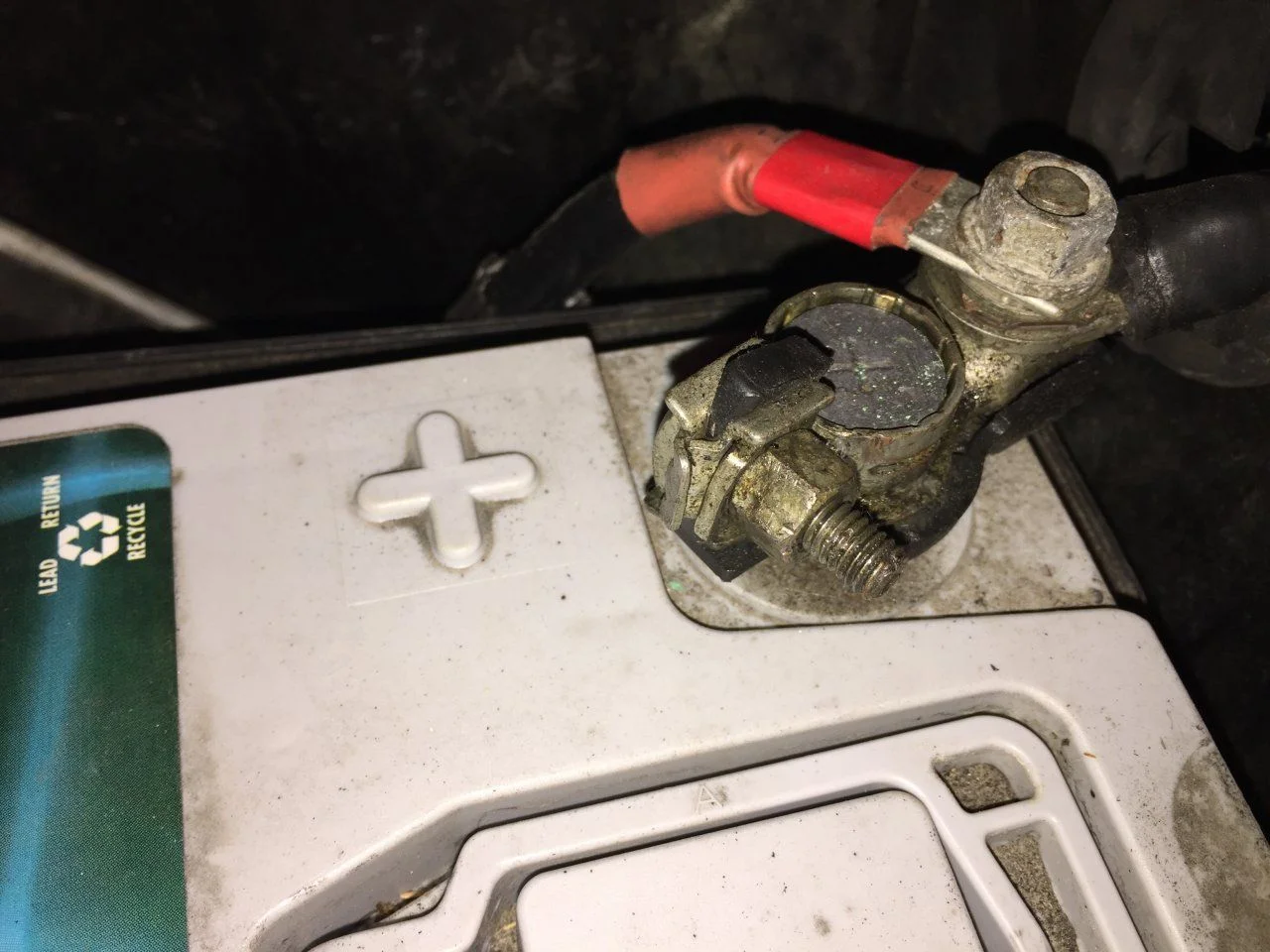 Cracked lead battery terminal | IH8MUD Forum