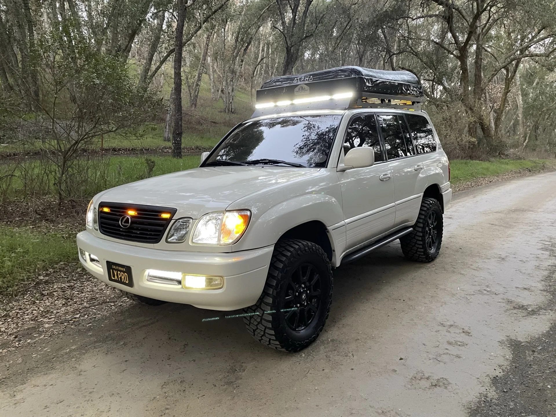 1999 LX470