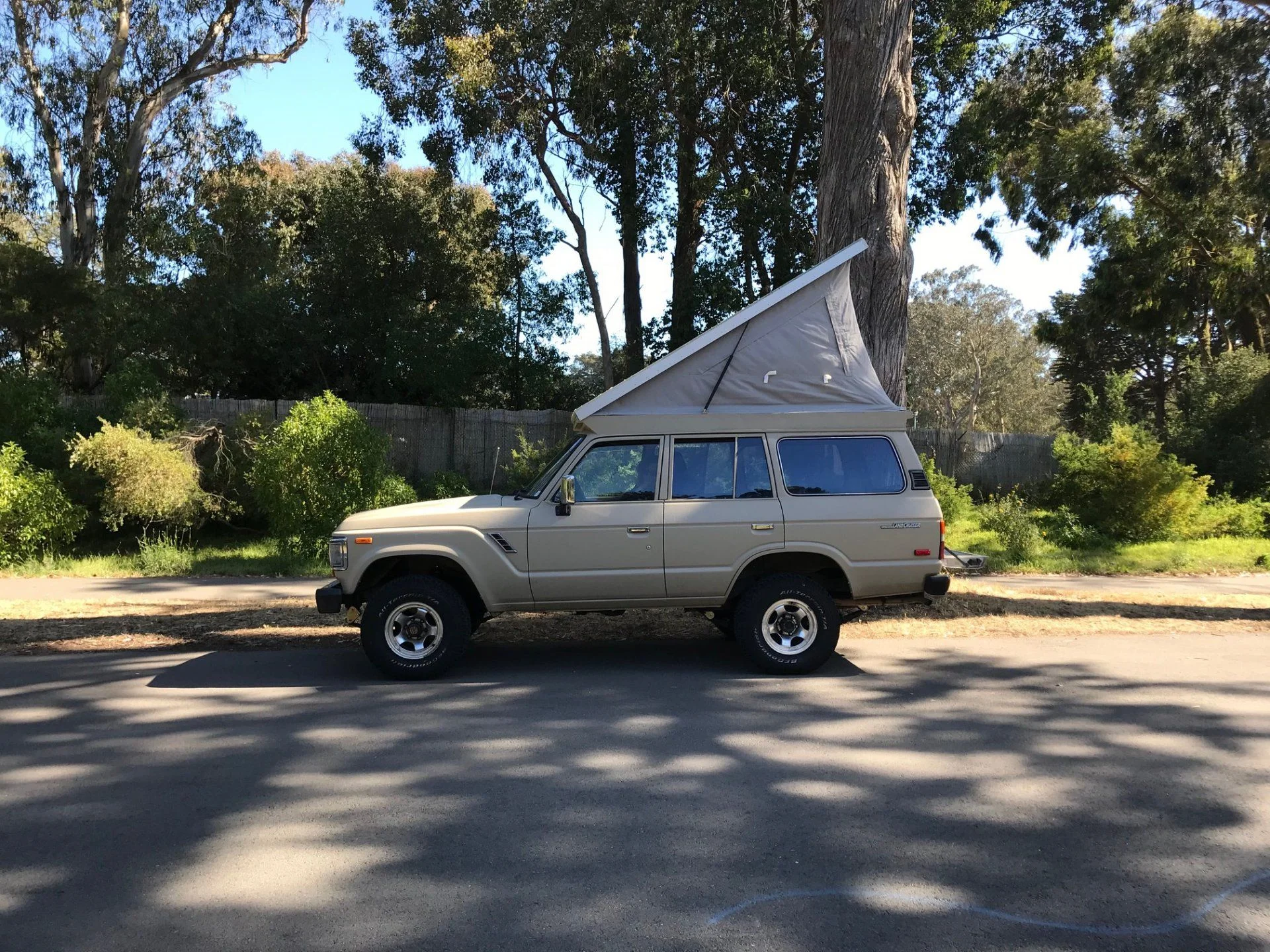 San Francisco - 1990 FJ62 - Poptop Camper