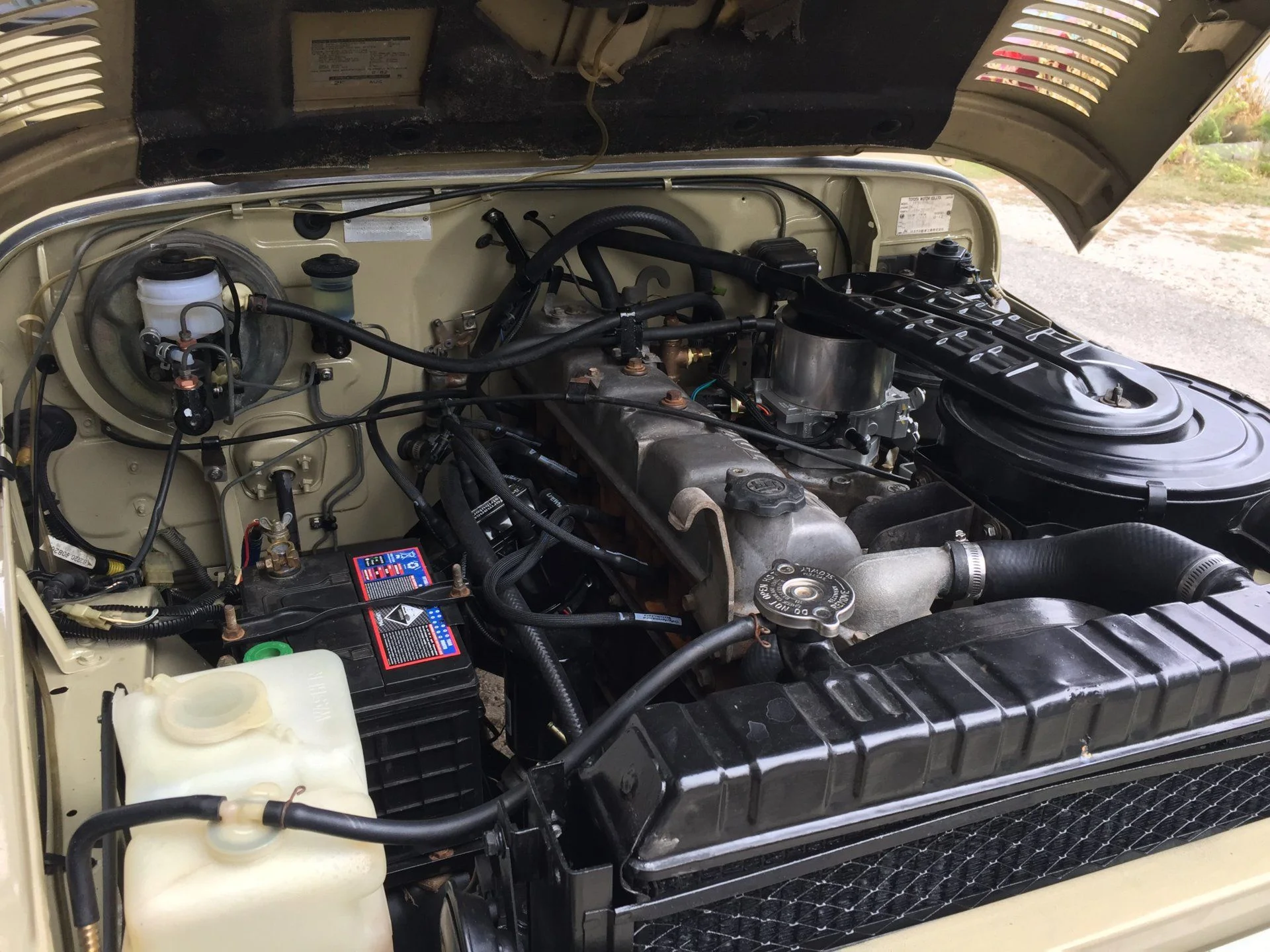 Engine Compartment pained and EFI Installed | IH8MUD.com Forum | Toyota ...