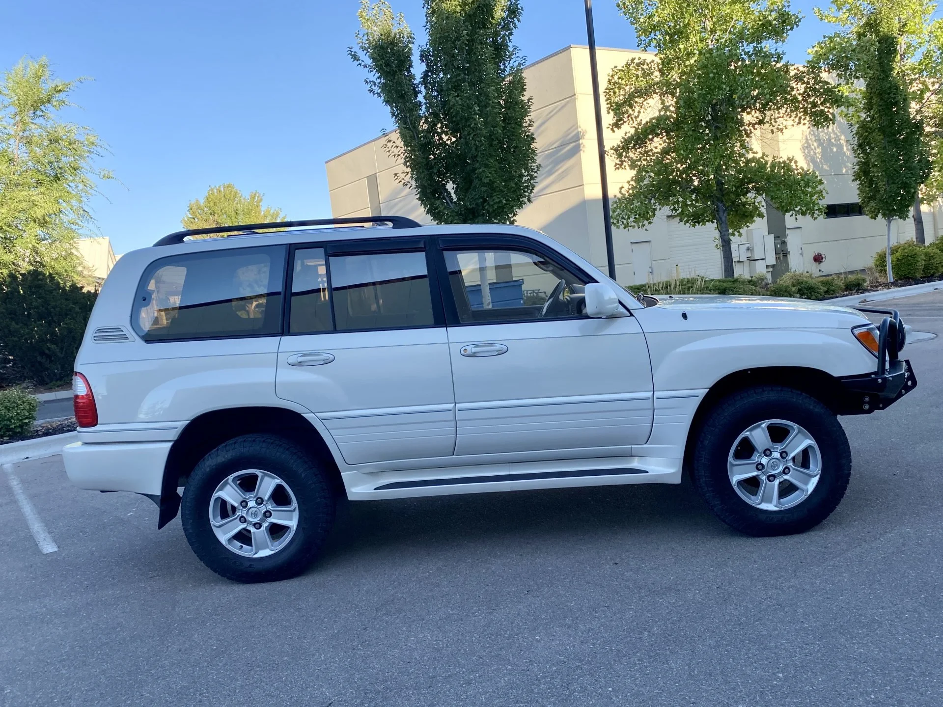 Boise, ID - 1999 Lexus LX470 *Pending Sale*