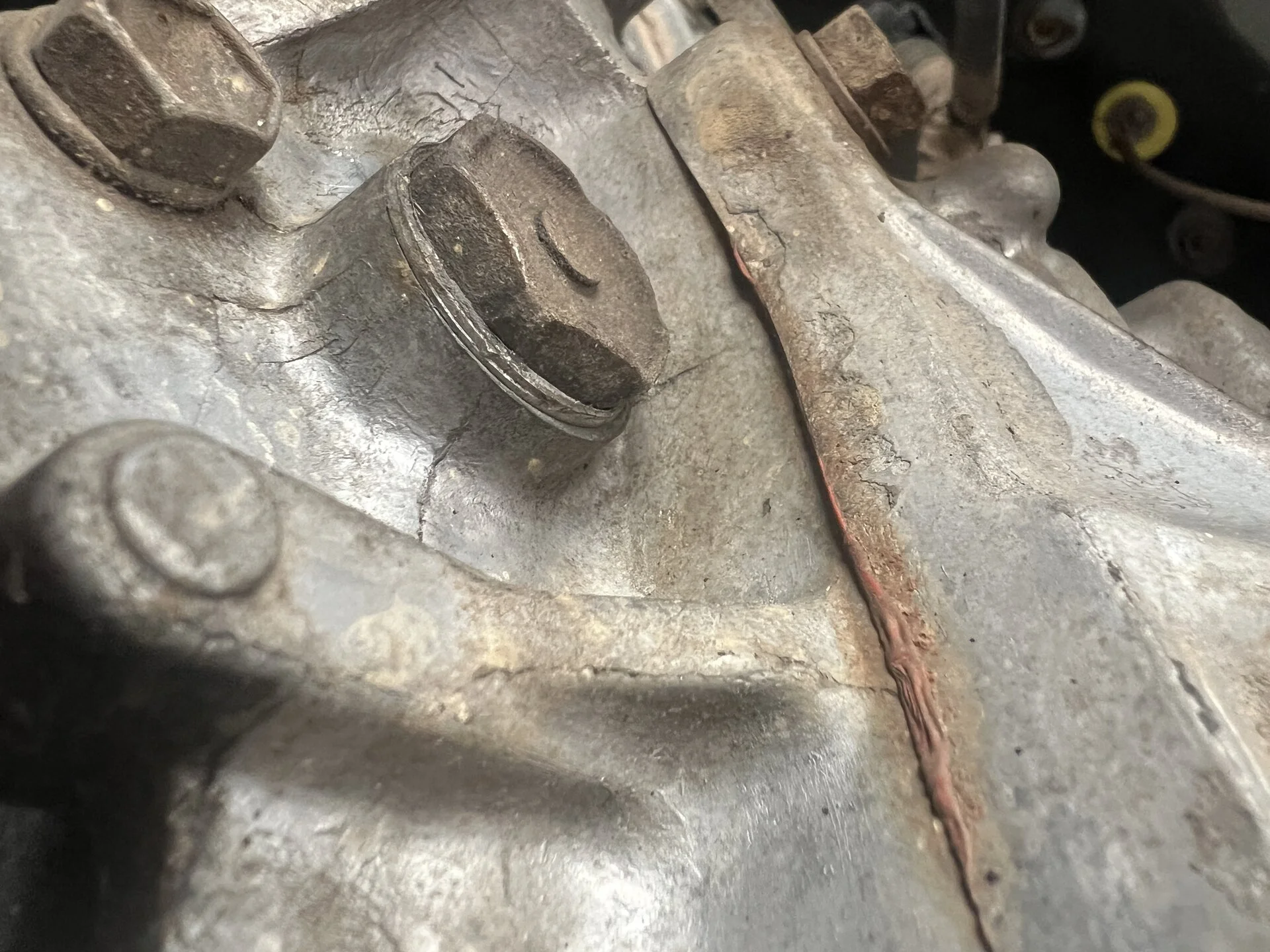 100 Transfer Case small cracks | IH8MUD.com Forum | Toyota, Lexus & Off ...