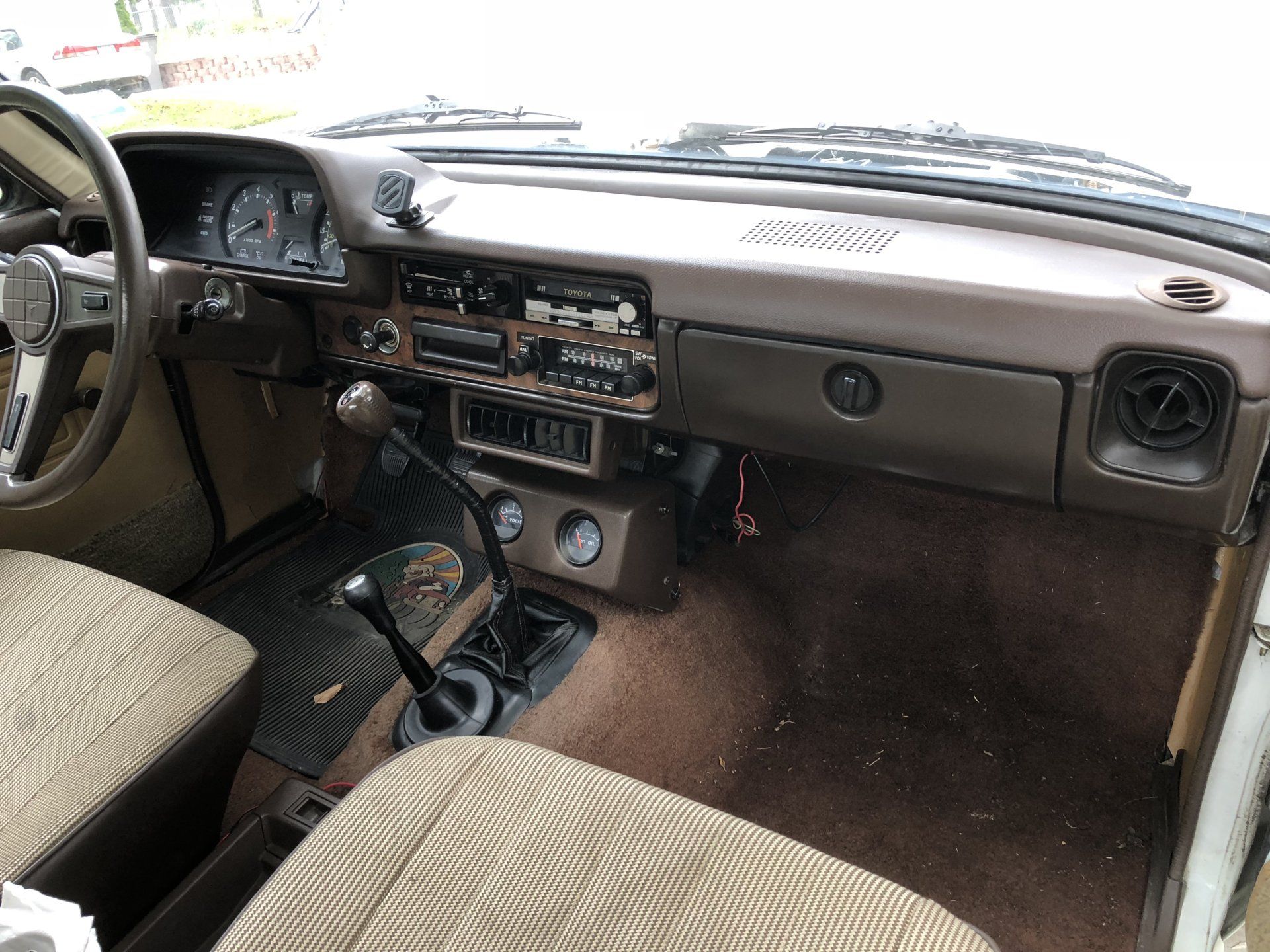 1983 toyota pickup interior parts deals