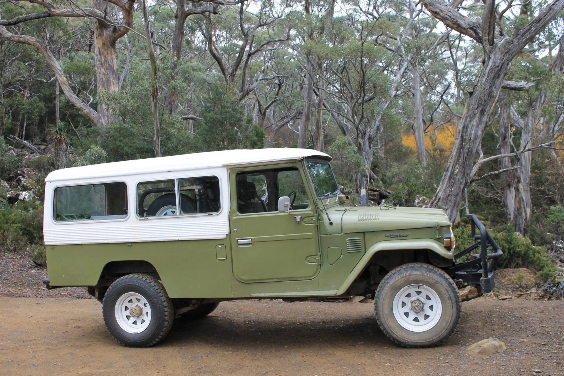 1977 FJ45 factory soft top with aftermarket hard top - Tasmania, Australia