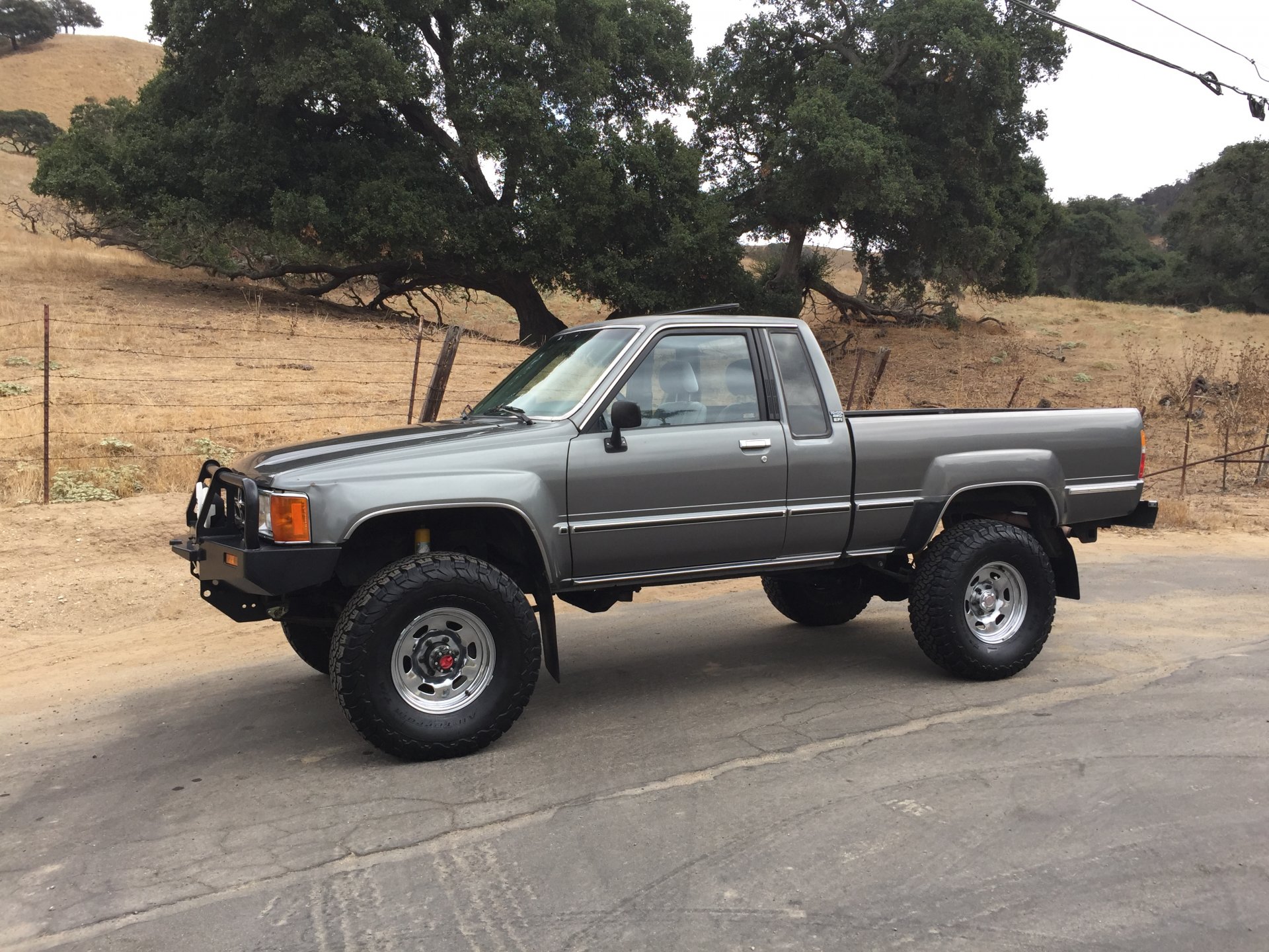 For Sale 1985 Toyota 4x4 Pickup Truck Solid Axle Efi 22re 4wd