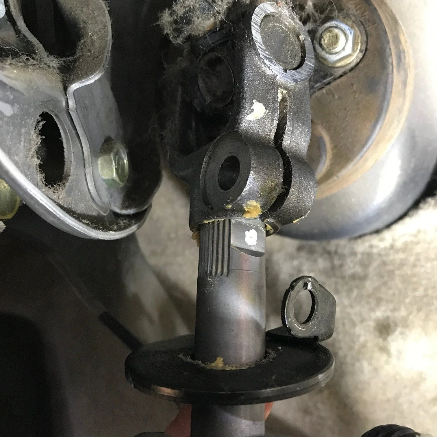 Up/lower ball joints, steering rack, alignment questions | IH8MUD Forum ...