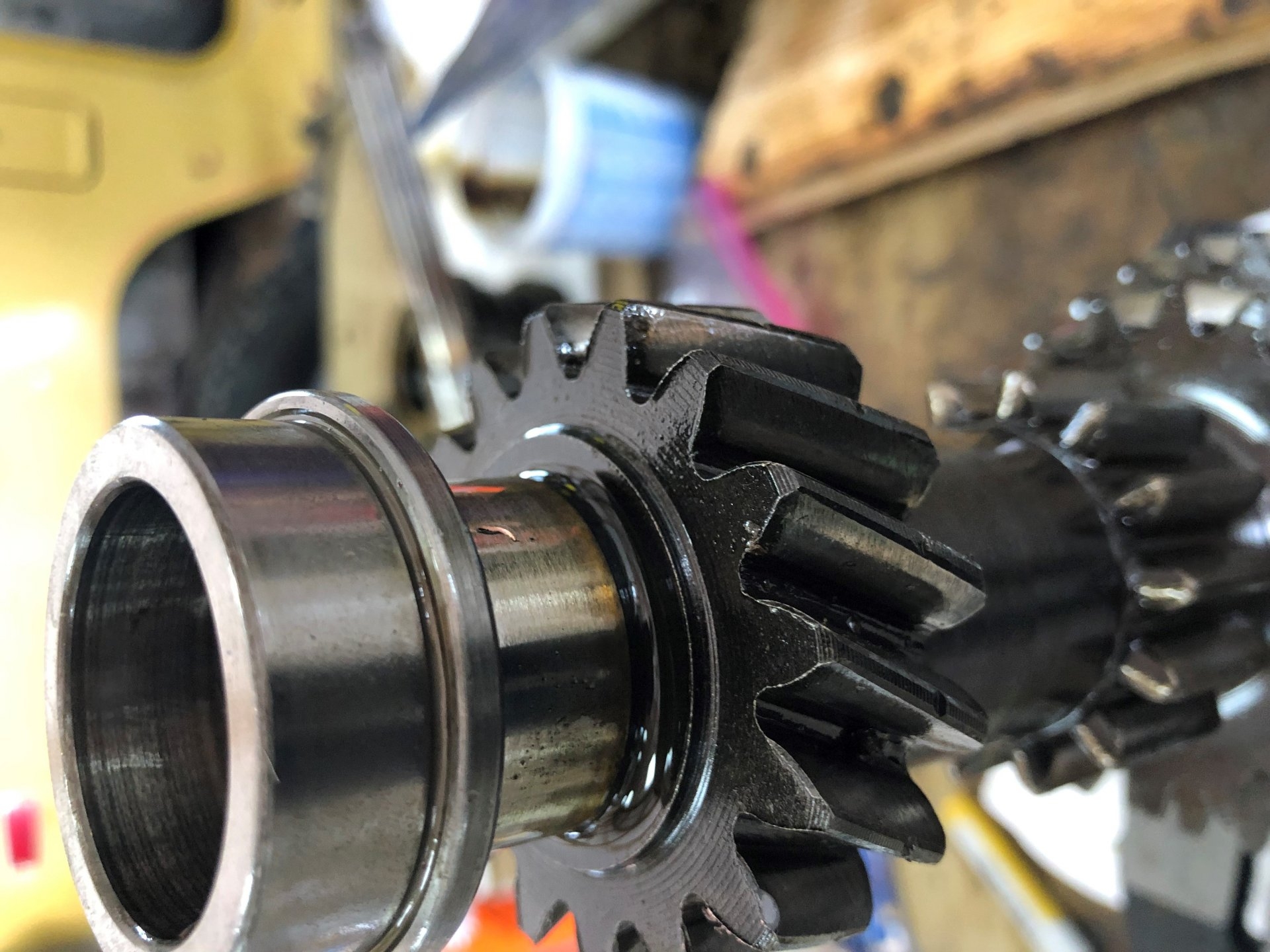 INNER RACE REMOVED FROM THE COUNTER SHAFT.jpg