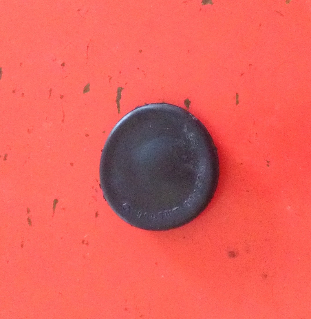 Inner Rocker Plug.JPG