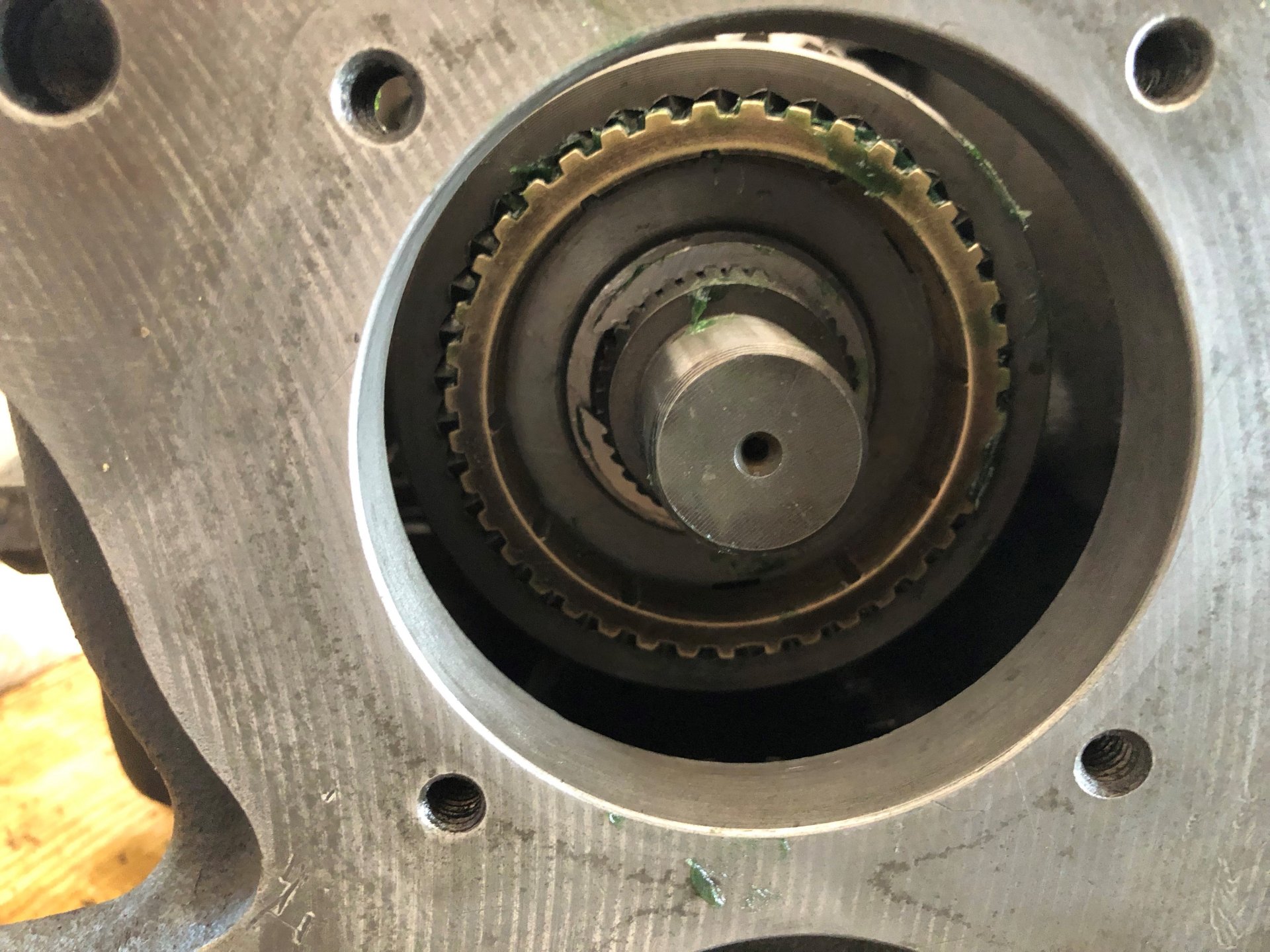 INNER SYNCRO RING INSTALLED BEFORE THE INPUT SHAFT.jpg