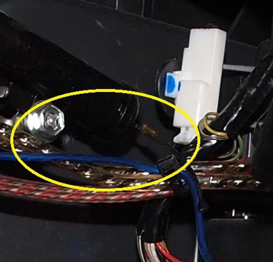 Interior behind glove box ().webp