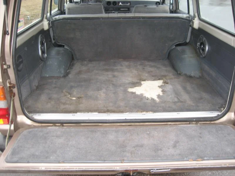 Interior cargo full rear seat up.webp