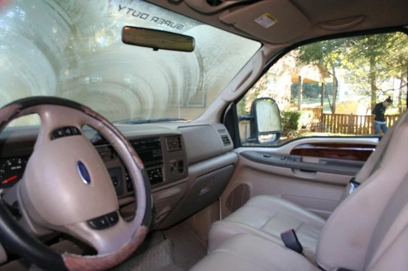 interior F250.webp