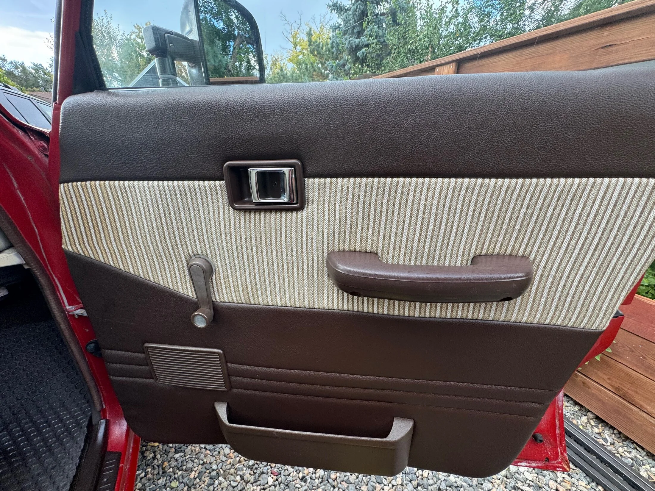 Interior FJ60 - 14.webp