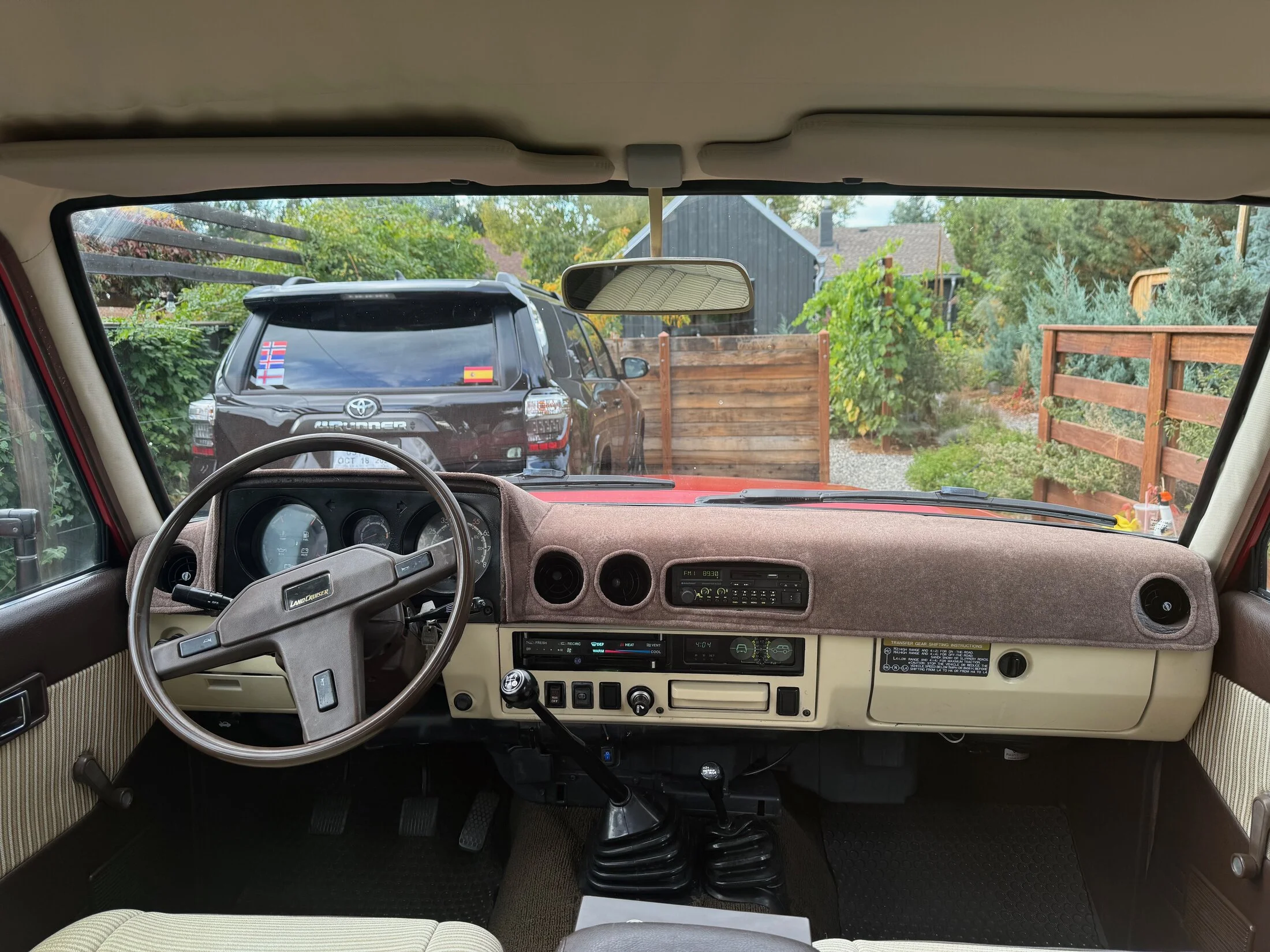 Interior FJ60 - 19.webp