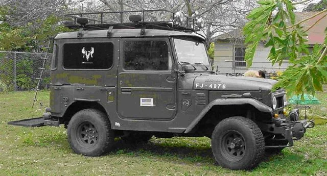 jeep (Small).webp