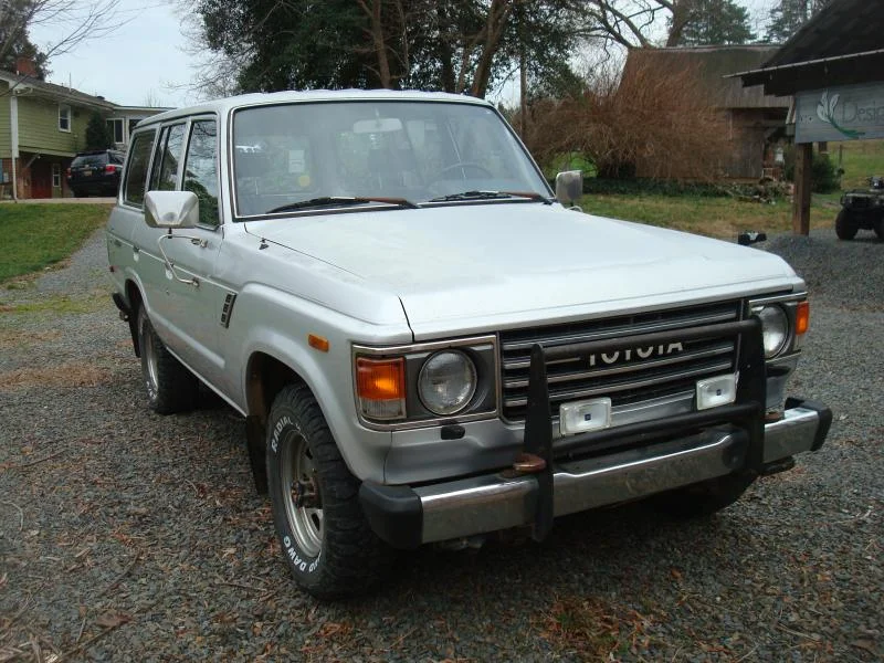 John's Old FJ60.webp