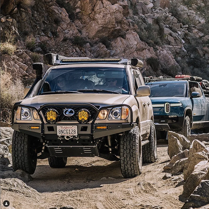 @joseph.esss 's beautfiul truck with LP9's up front