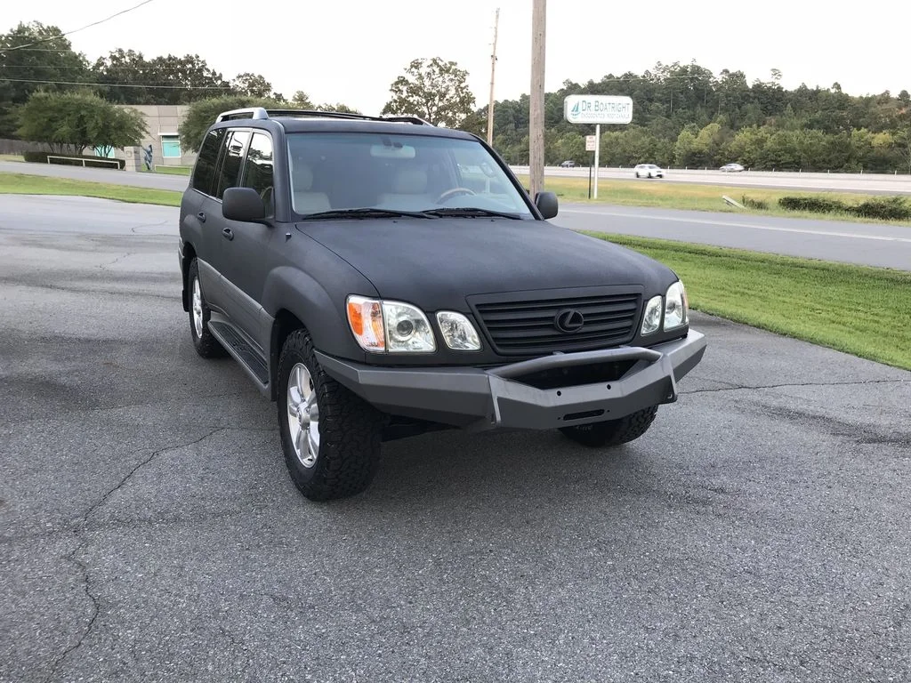 JTJHT00W843542902-2004-lexus-lx-470-3-ca1802.webp