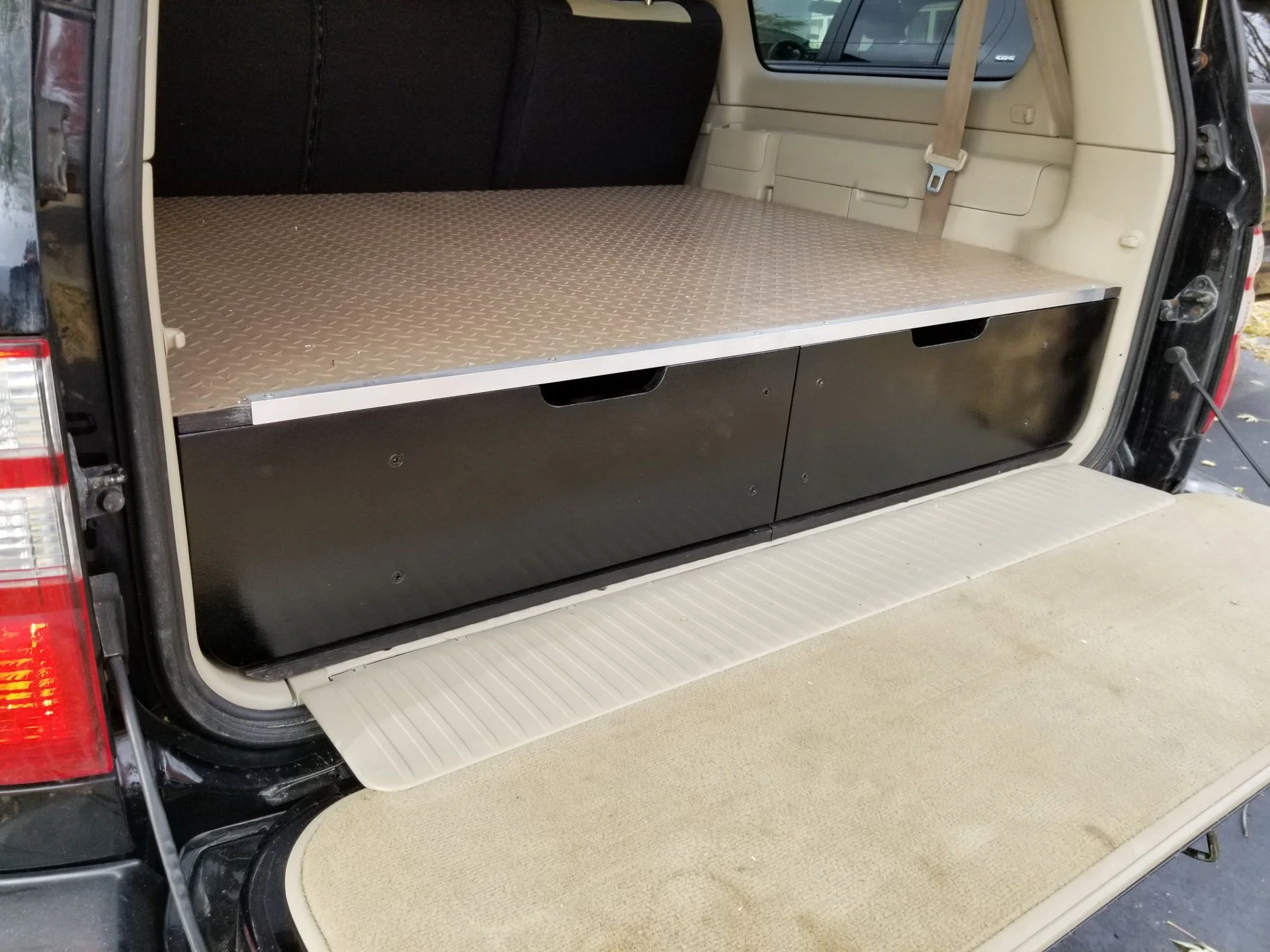 KissDrawers2.jpg