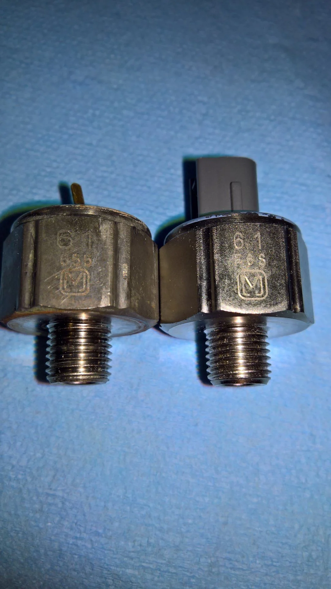 Knock sensors OEM and O'Reillys Made in Japan replacement.jpg