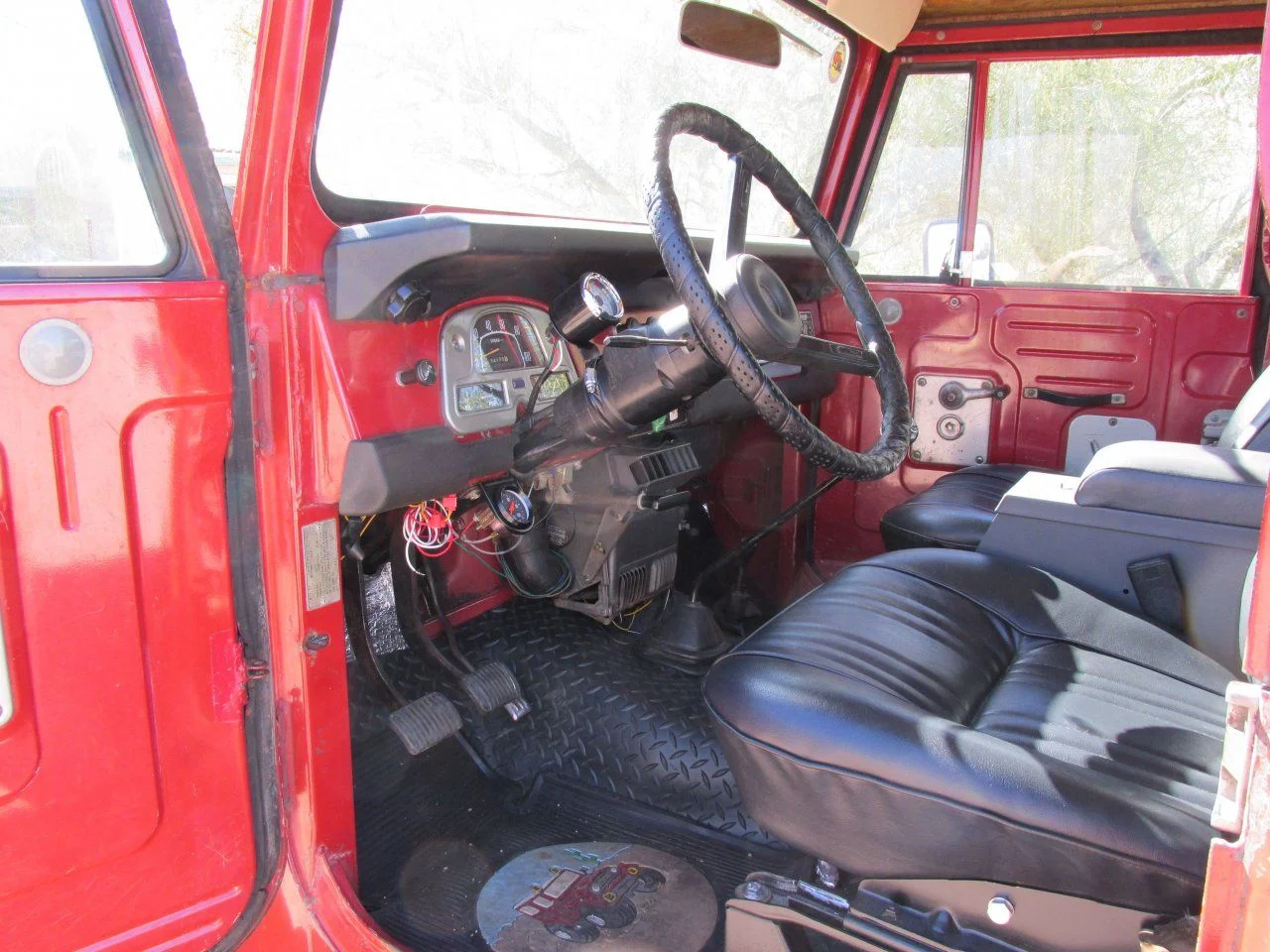 L Interior.webp