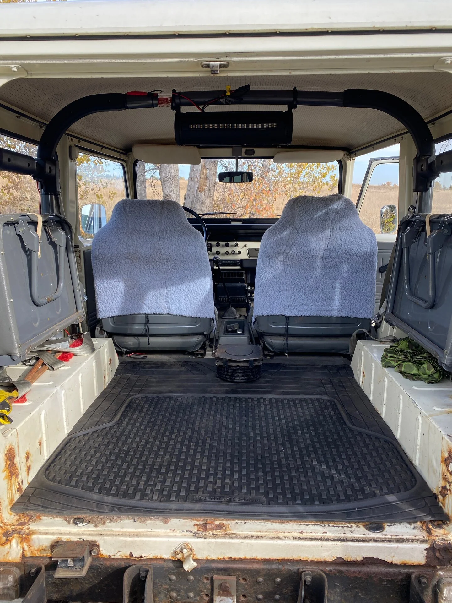Land Cruiser - 2 of 4 (1).webp