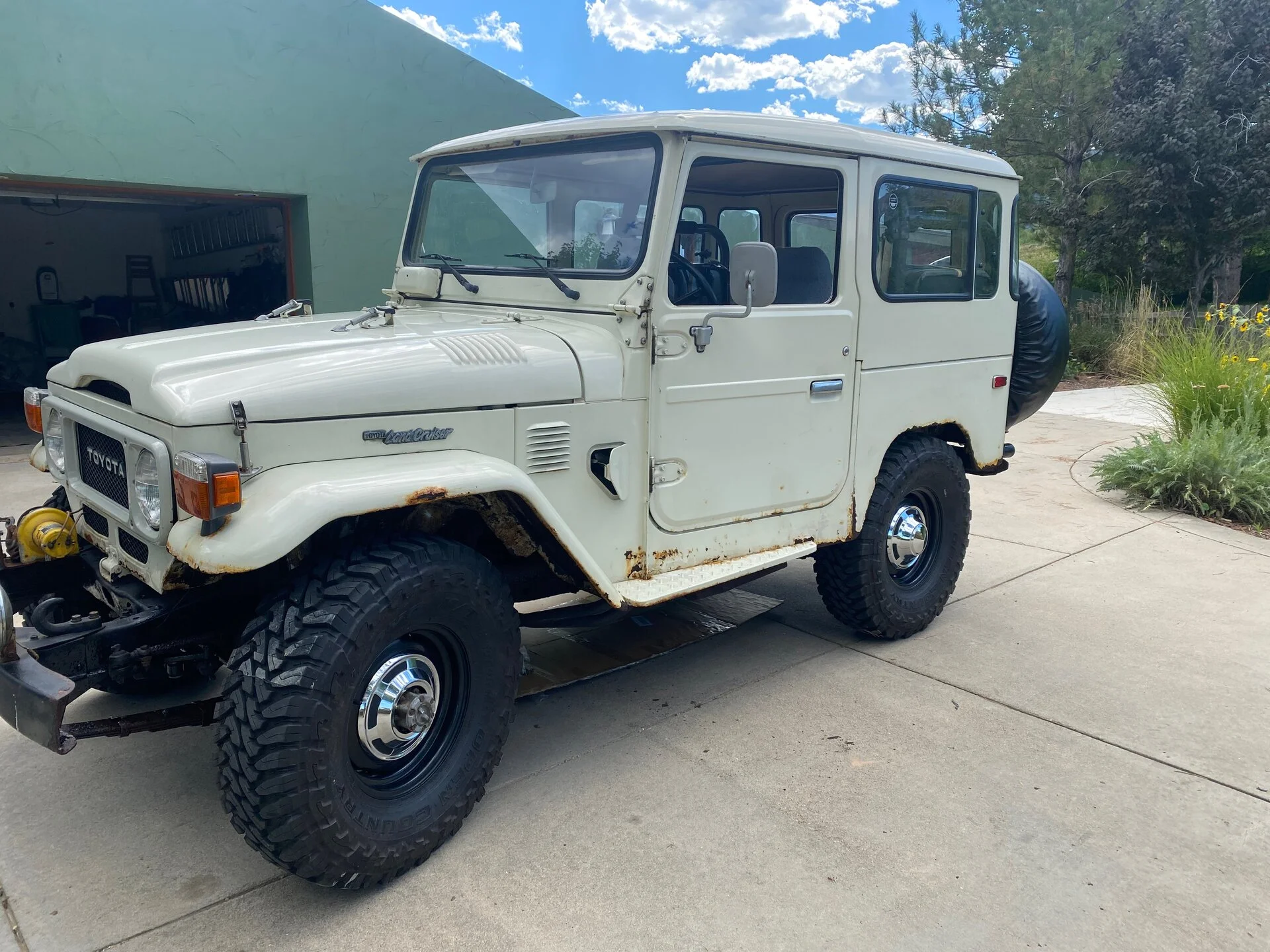 Land Cruiser - 3 of 3.webp