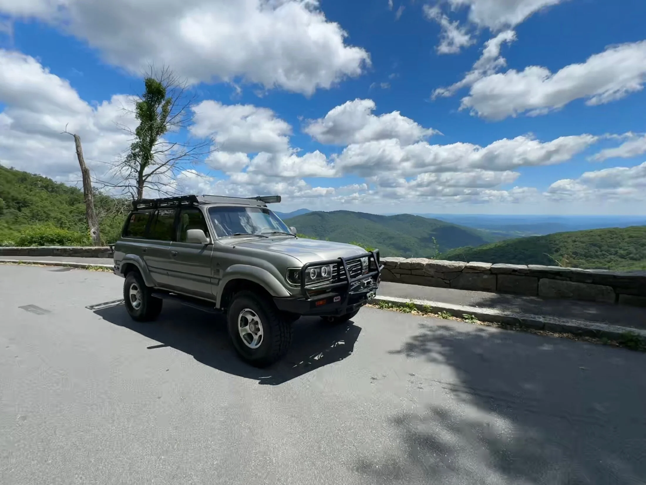 Land Cruiser 4.jpg
