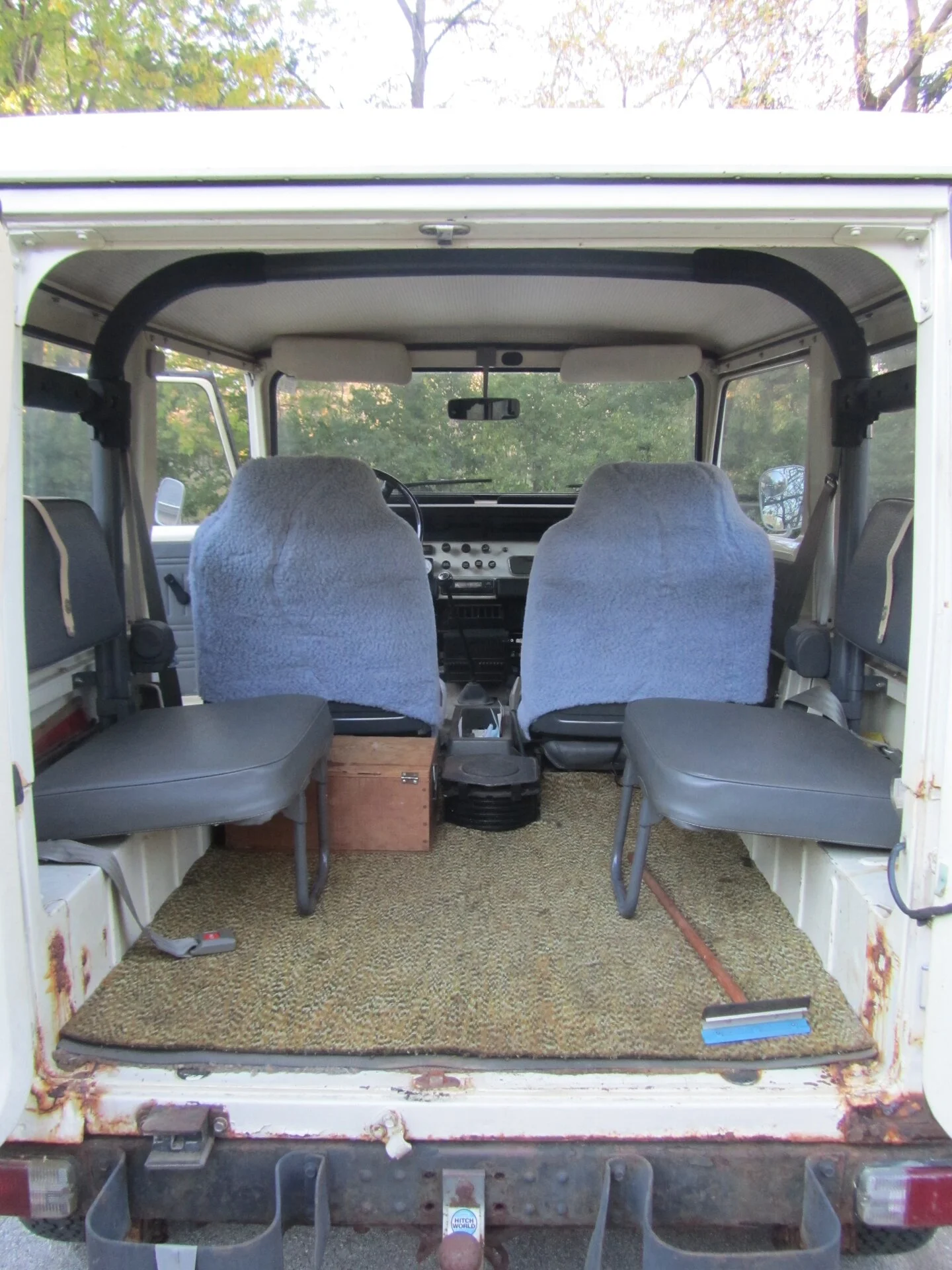 Land Cruiser - 6 of 15.webp