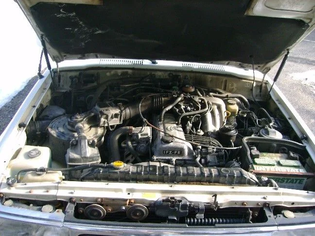Land Cruiser Motor.webp