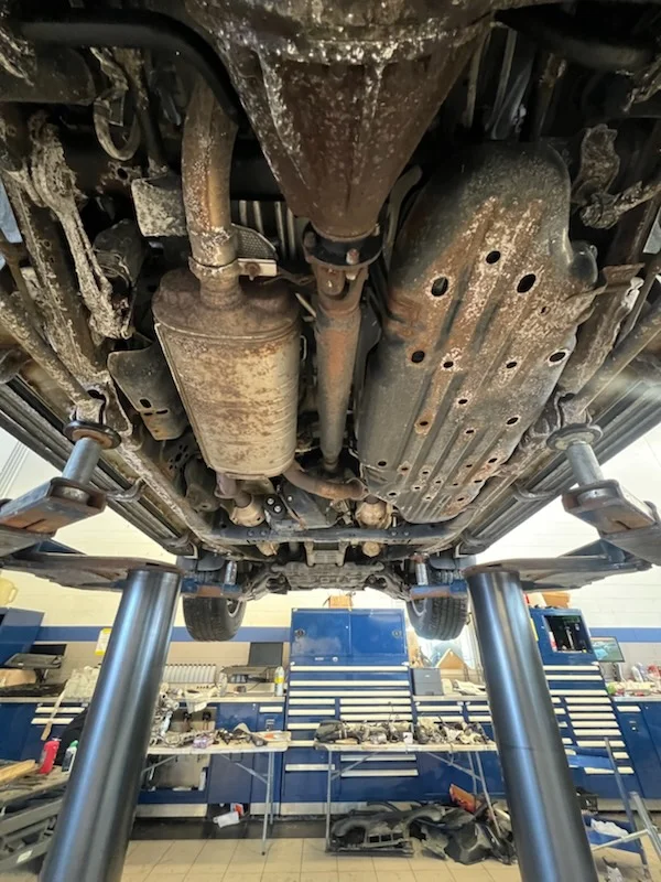 Land Cruiser on Lift (7).webp