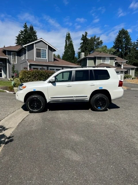 land cruiser4.webp