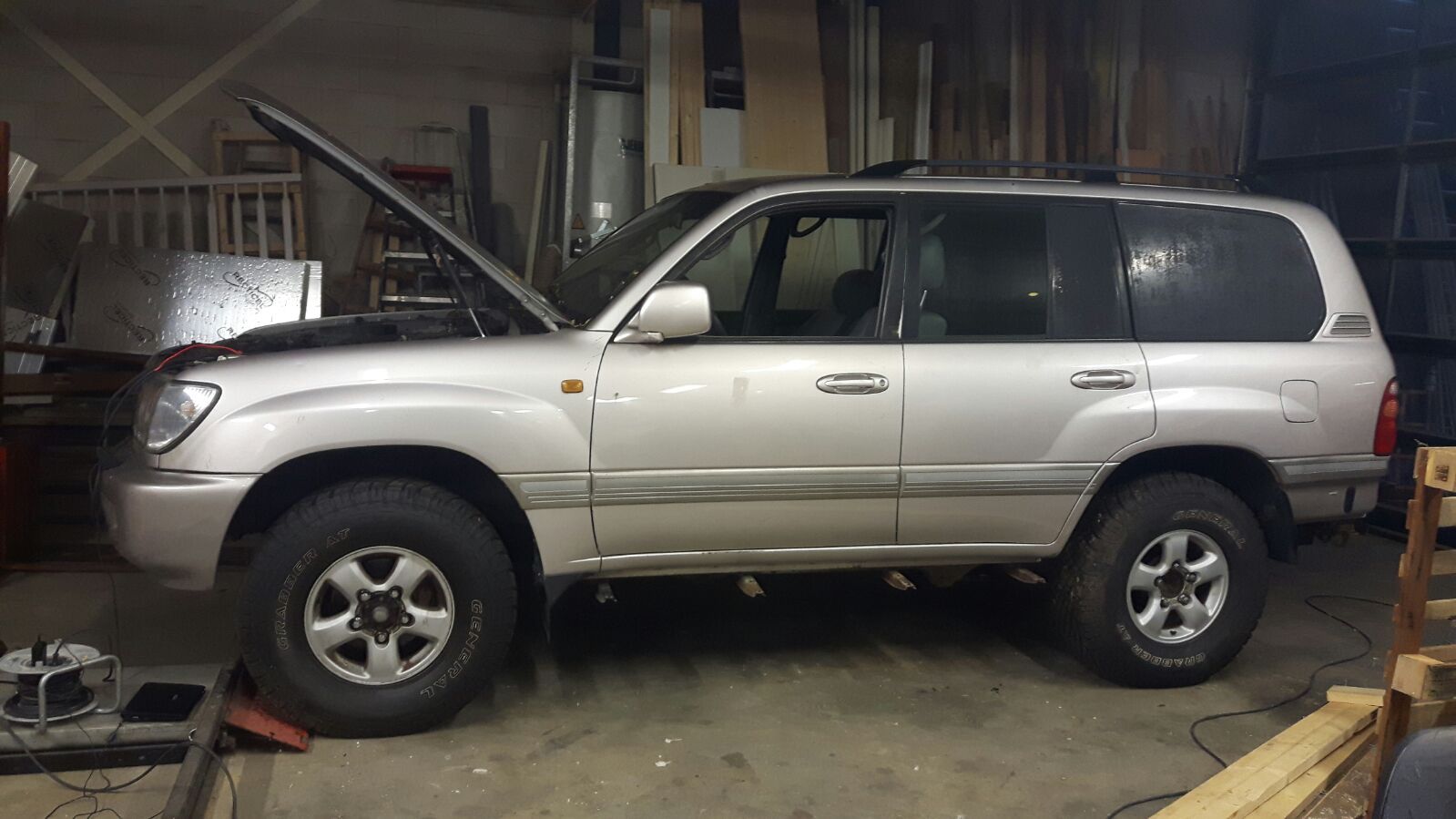 Landcruiser AHC working.jpeg
