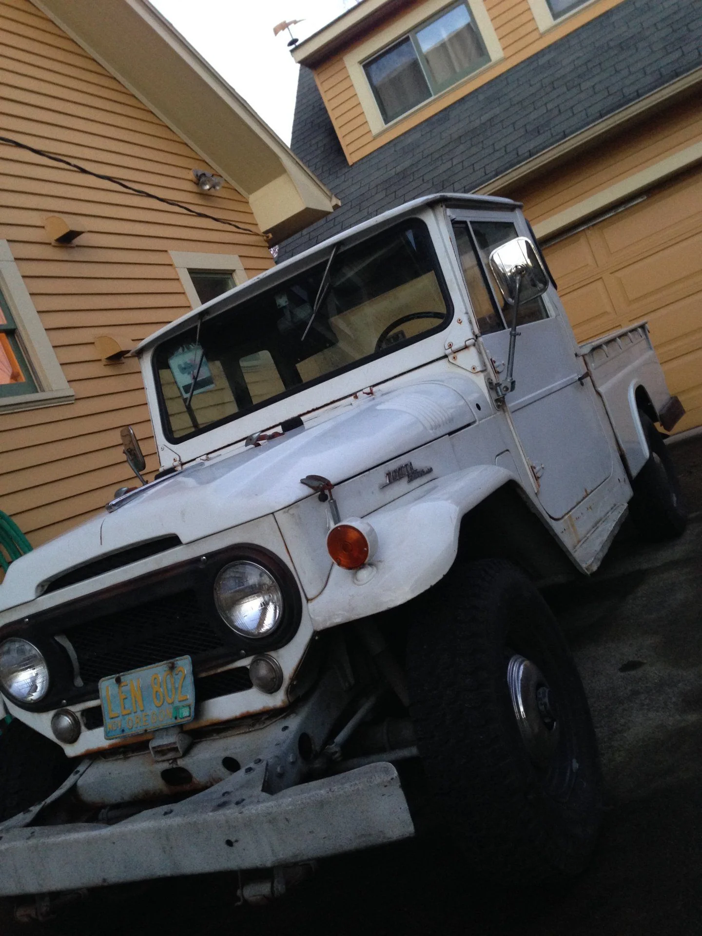 landcruiser-driveway-front-jpg.1759086