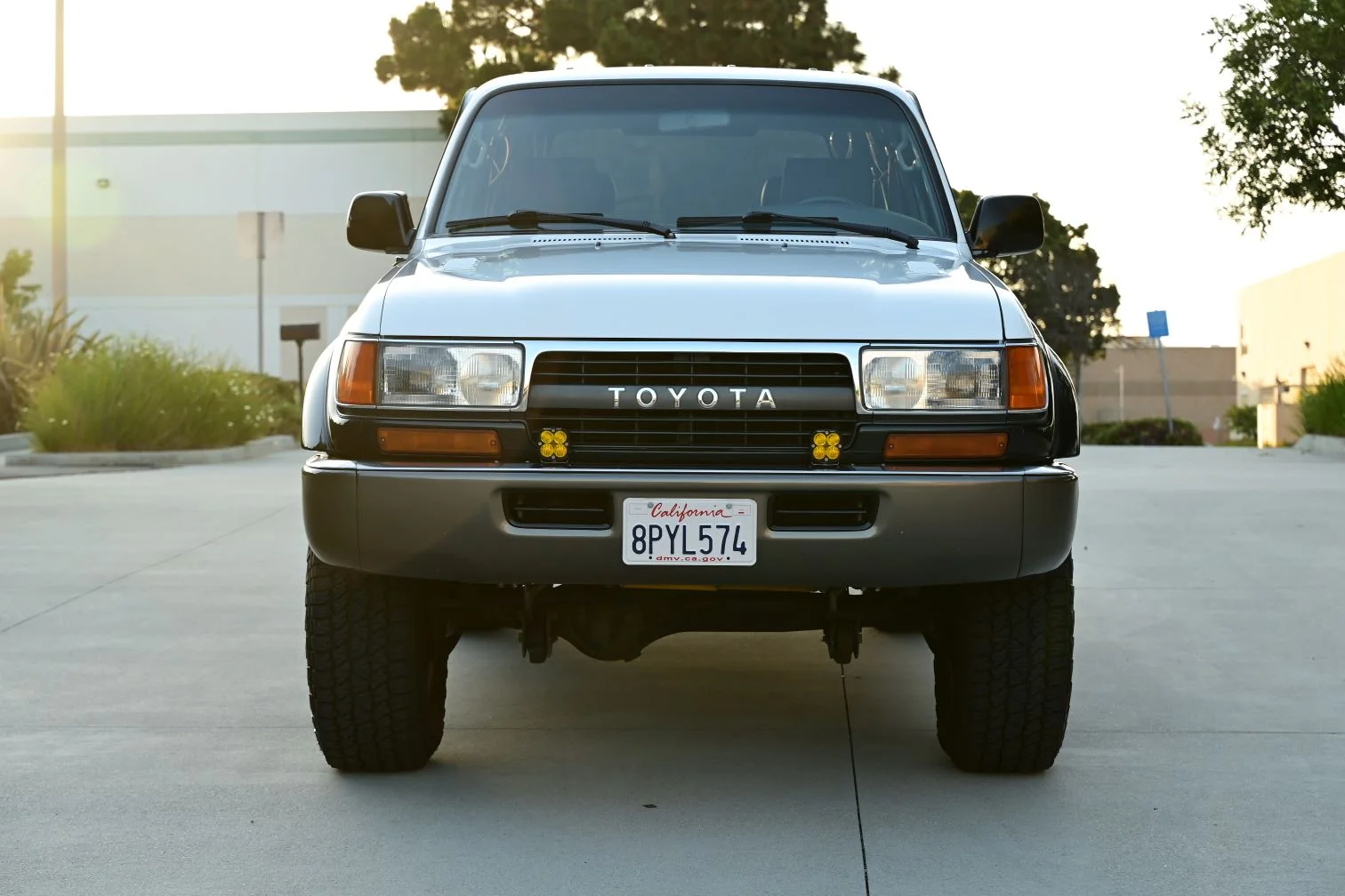 LandCruiser80 Front.webp