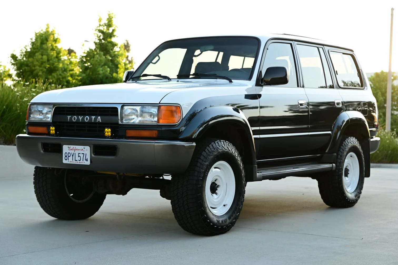 LandCruiser80 Front_Left.webp